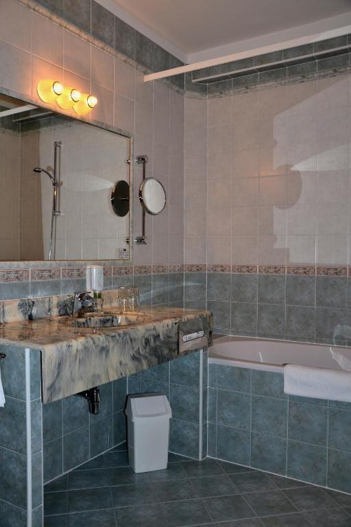 Hotel Dienstl Gut Launsdorf Cameră foto